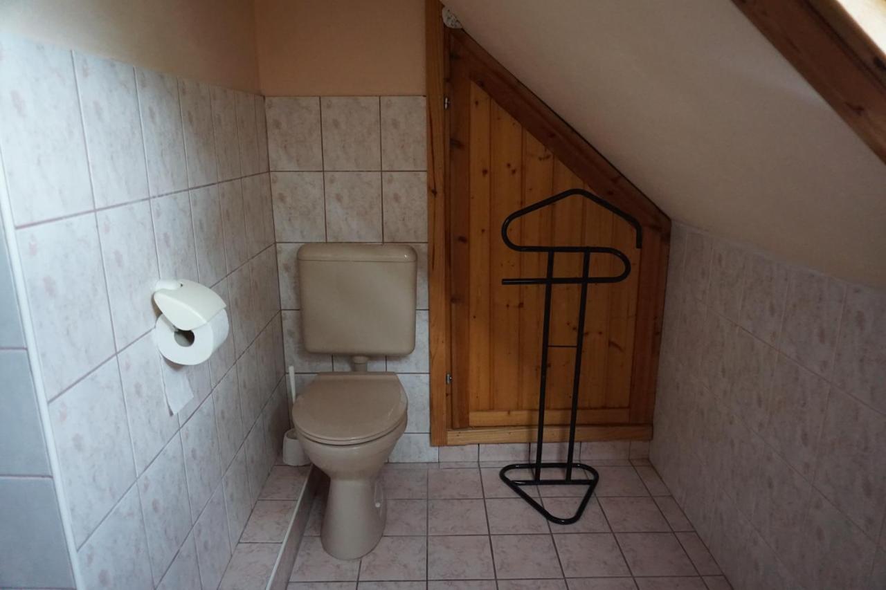 Grosses Ferienhaus Plattensee Balaton - Nyaralo Haz 6 Szobaval, 5 Fuerdoszobaval, 3000 Nm Apartamento Szolad Exterior foto