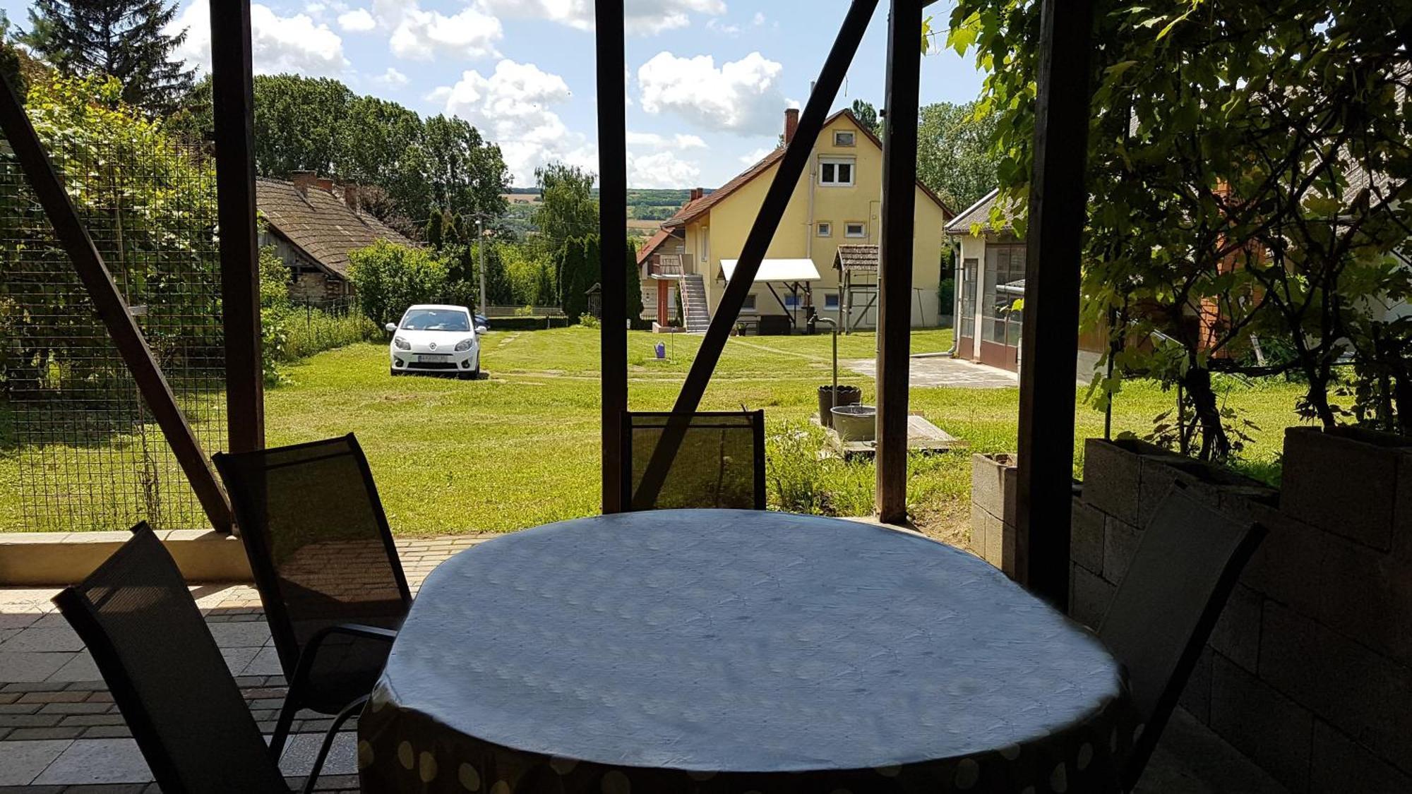 Grosses Ferienhaus Plattensee Balaton - Nyaralo Haz 6 Szobaval, 5 Fuerdoszobaval, 3000 Nm Apartamento Szolad Exterior foto